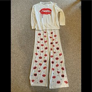 Vampire Lips loungewear